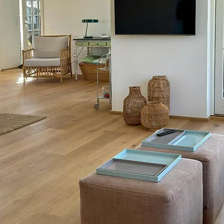 בית נופש House In ליסליה